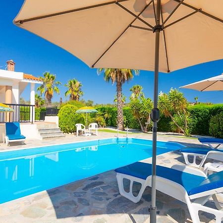 Villa Chrystalla Neo Chorio Eksteriør billede