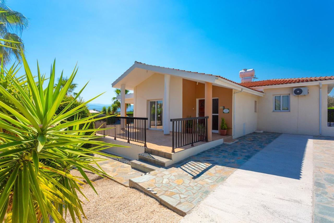 Villa Chrystalla Neo Chorio Eksteriør billede