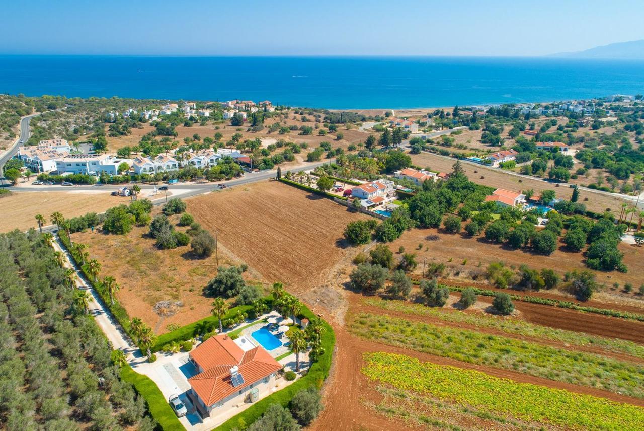Villa Chrystalla Neo Chorio Eksteriør billede